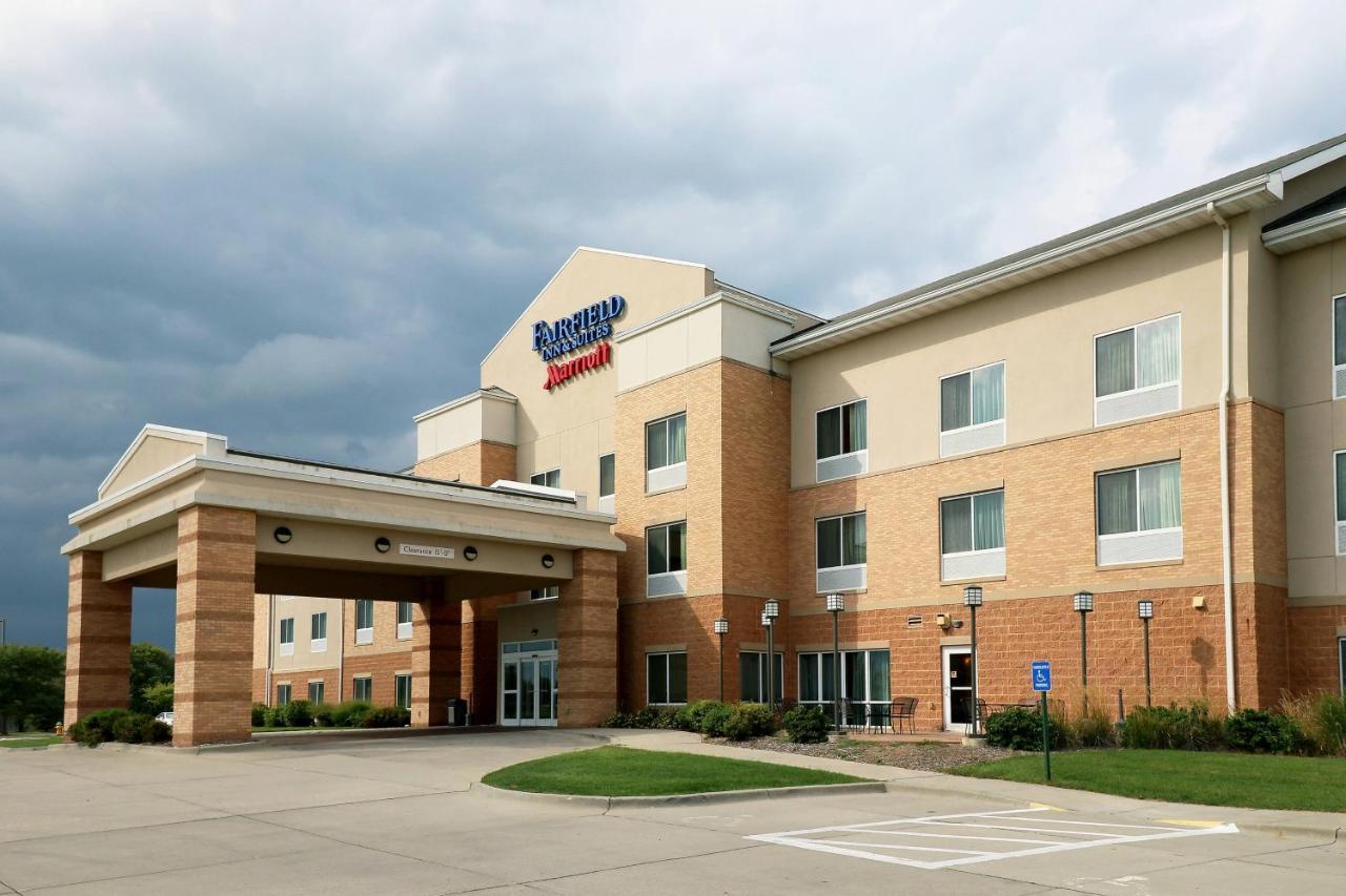 Fairfield Inn & Suites Des Moines Airport Exterior photo