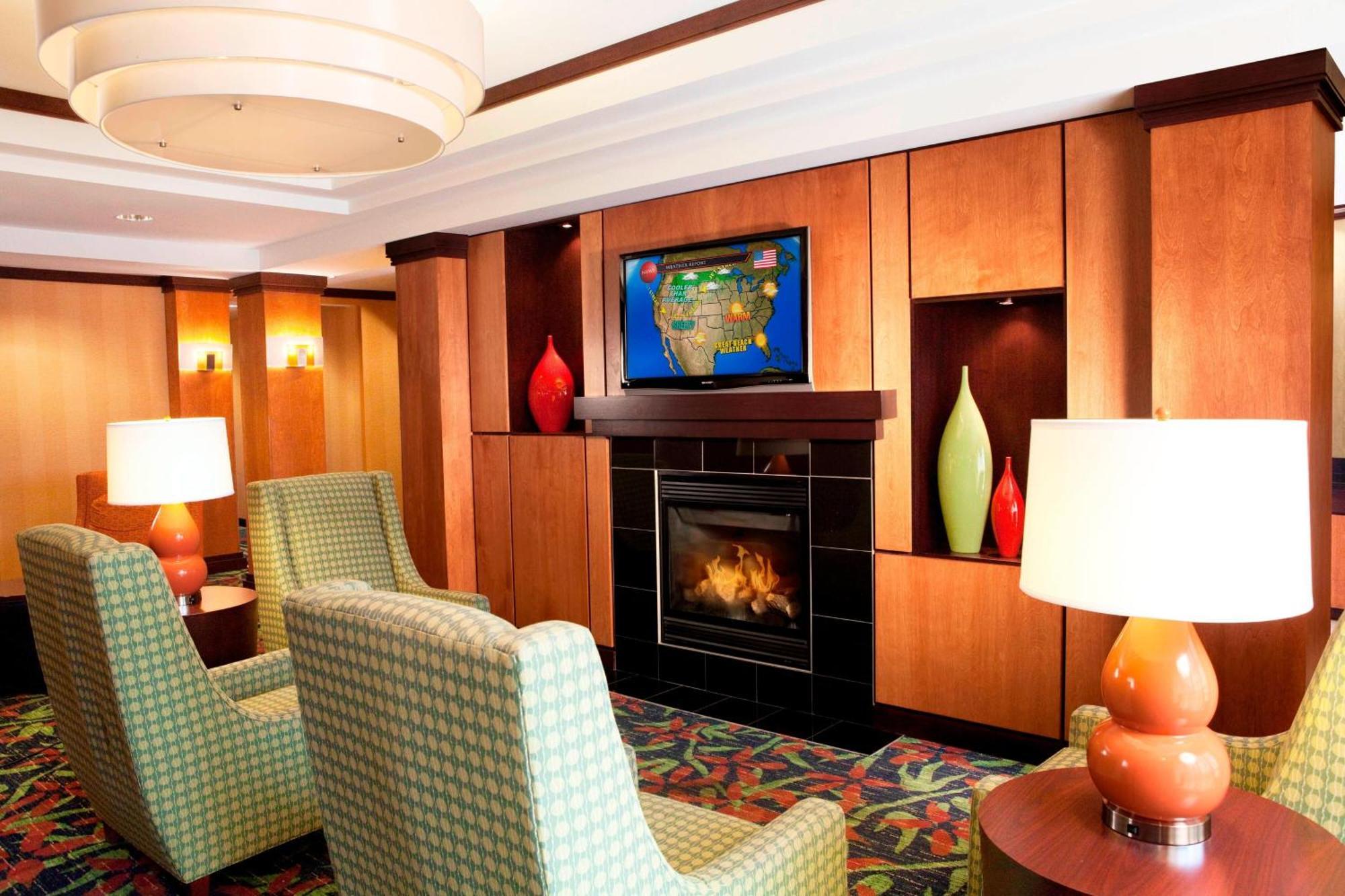 Fairfield Inn & Suites Des Moines Airport Exterior photo