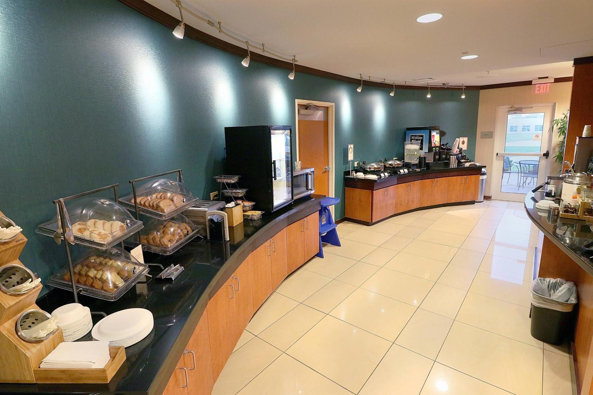 Fairfield Inn & Suites Des Moines Airport Exterior photo