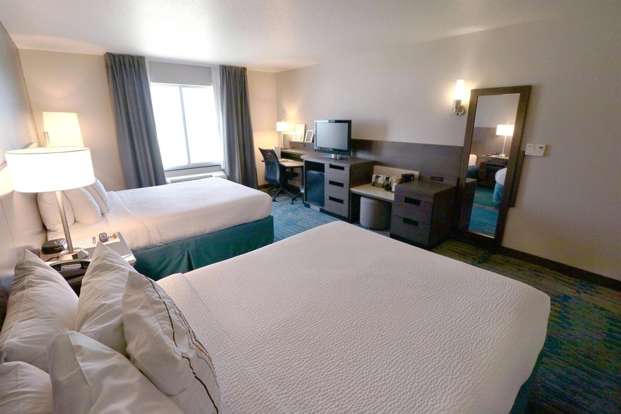 Fairfield Inn & Suites Des Moines Airport Exterior photo